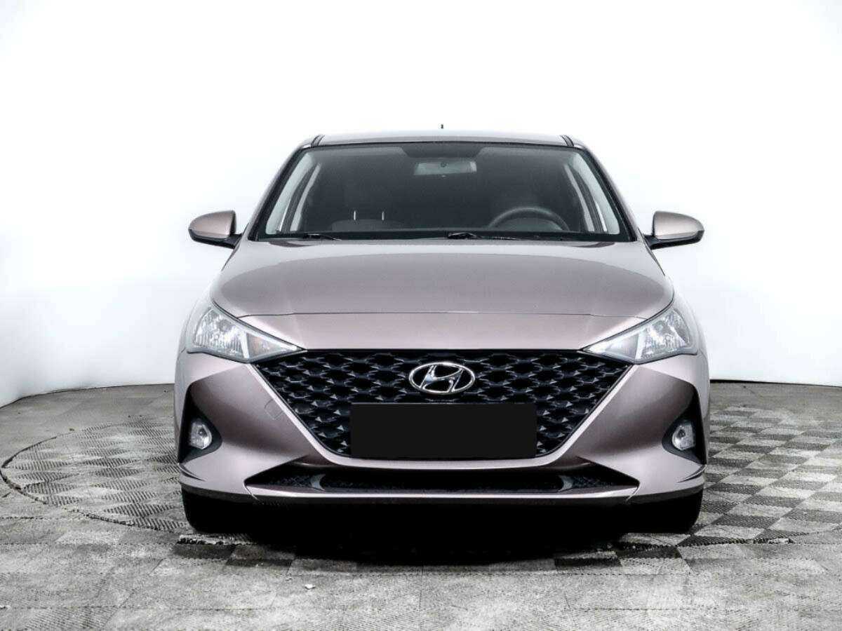 Hyundai Solaris 2020 года с пробегом. Посмотреть фото