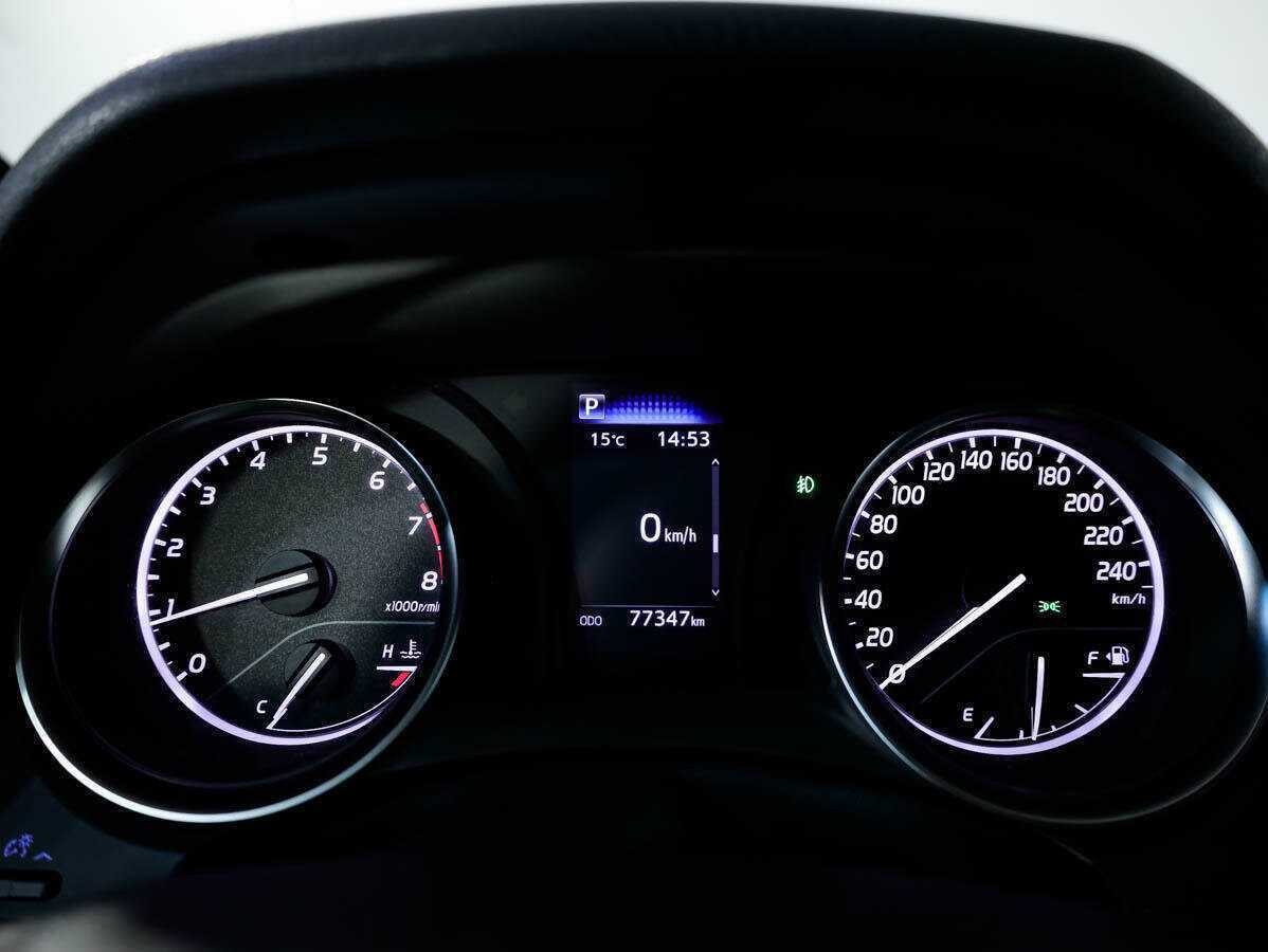 Toyota Camry 2021 года с пробегом. Фото: #10