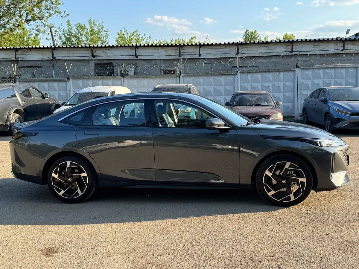 Changan Lamore 2023 года с пробегом. Фото: #36