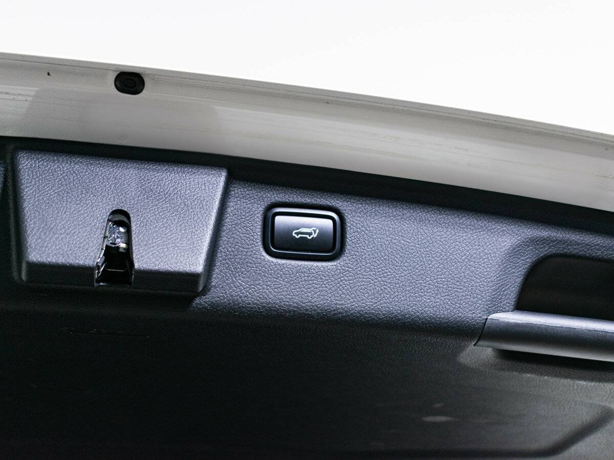 Kia Mohave 2022 года с пробегом. Фото: #9