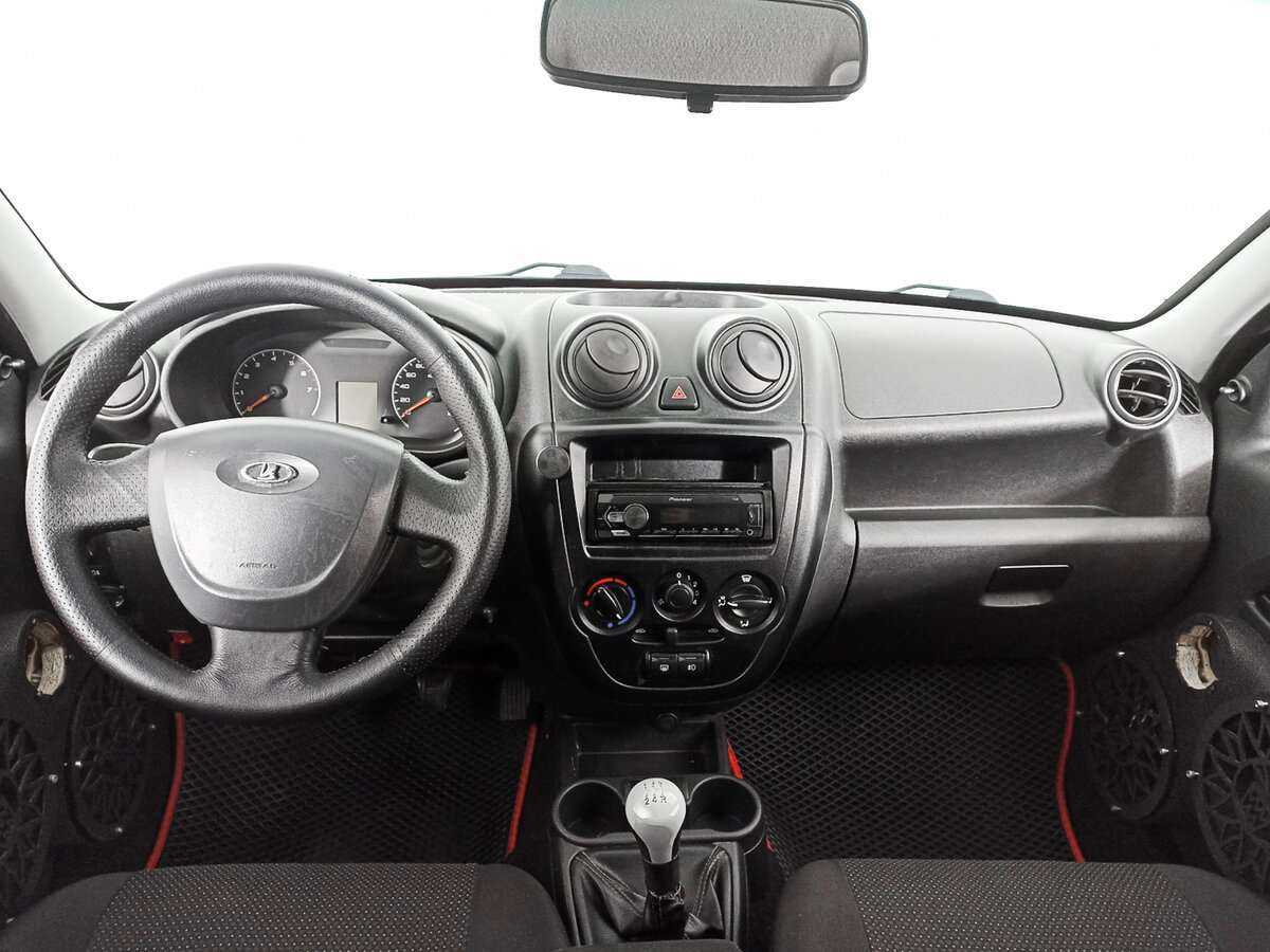 Lada (ВАЗ) Granta 2015 года с пробегом. Фото: #11