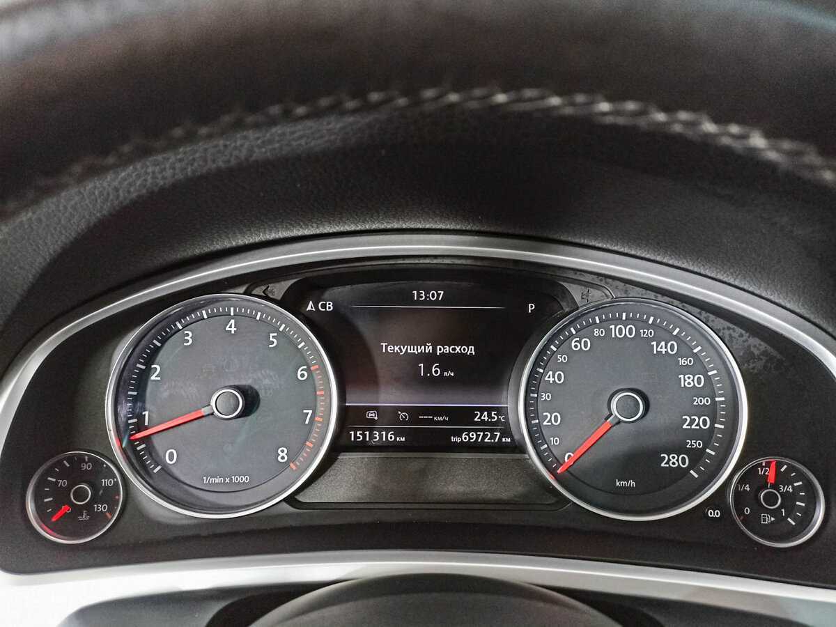 Volkswagen Touareg 2016 года с пробегом. Фото: #8