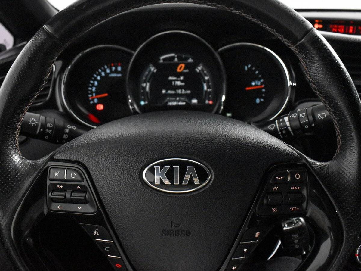 Kia Ceed GT 2015 года с пробегом. Фото: #16