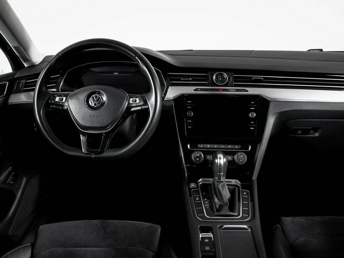 Volkswagen Passat 2019 года с пробегом. Фото: #11