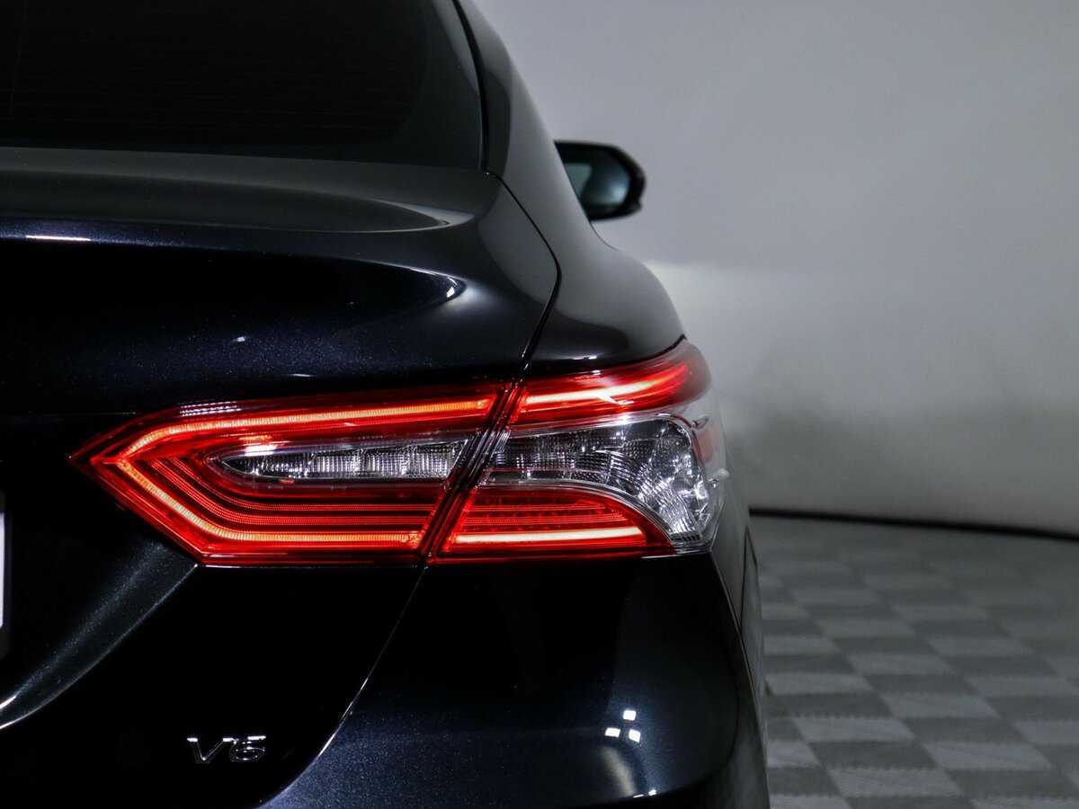 Toyota Camry 2023 года с пробегом. Фото: #20
