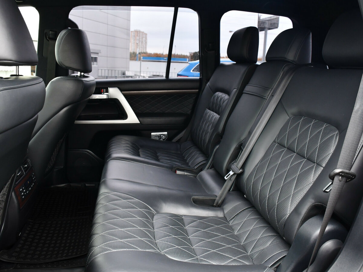 Toyota Land Cruiser 2017 года с пробегом. Фото: #11