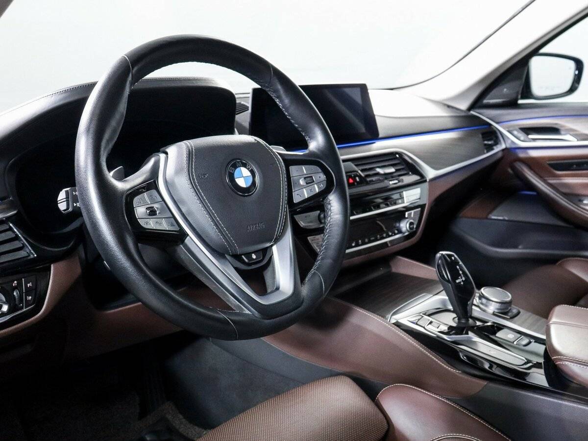 BMW 5 серии 2020 года с пробегом. Фото: #10