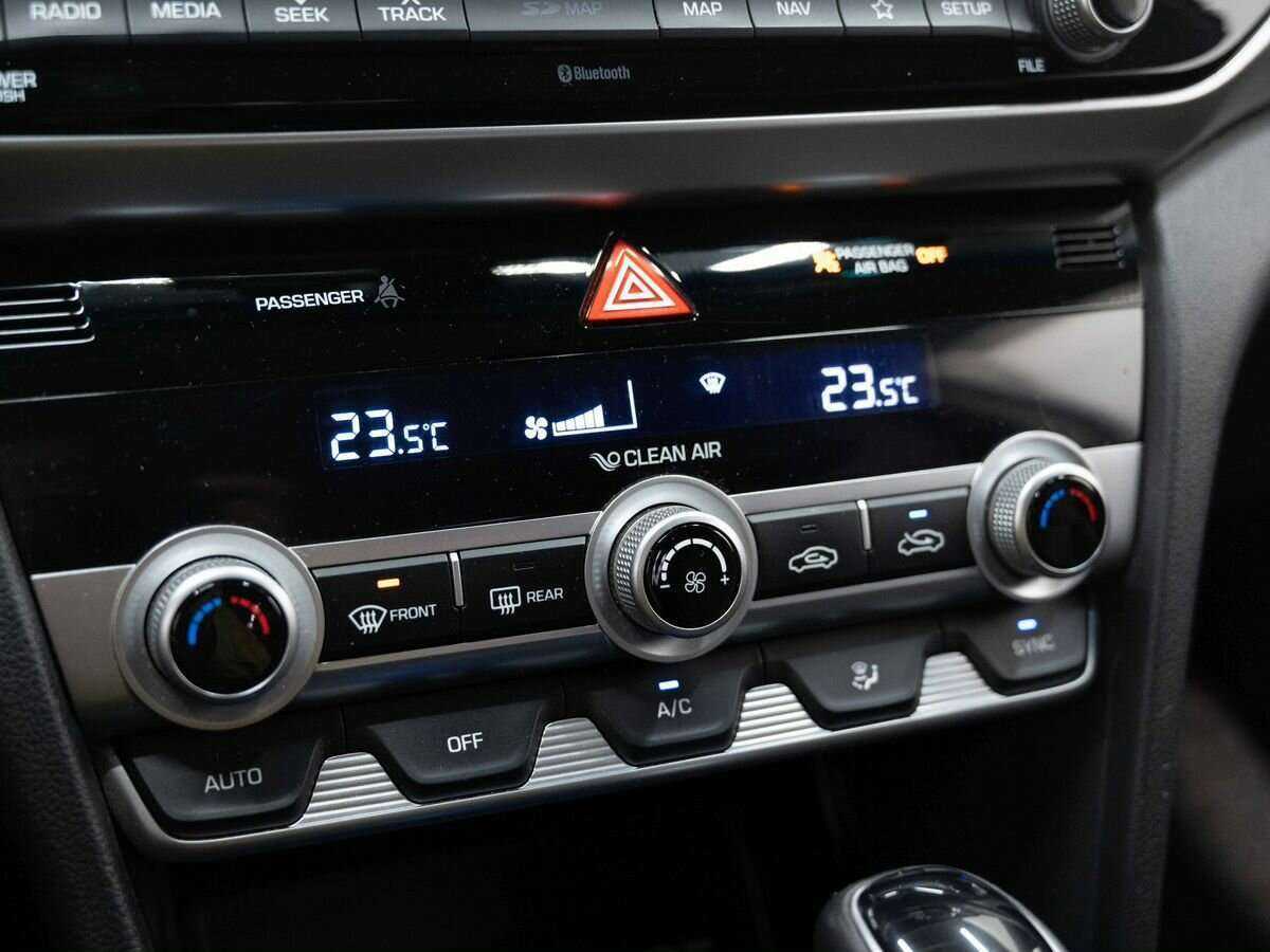 Hyundai Avante 2018 года с пробегом. Фото: #19