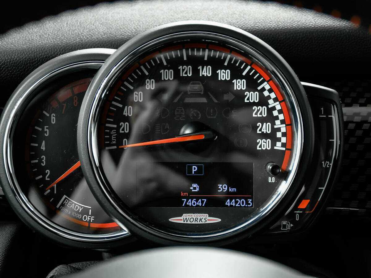 Mini Hatch 2018 года с пробегом. Фото: #9