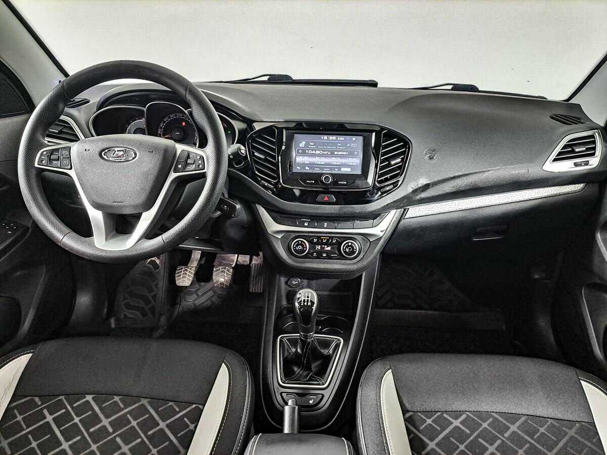 Lada (ВАЗ) Vesta 2018 года с пробегом. Фото: #11