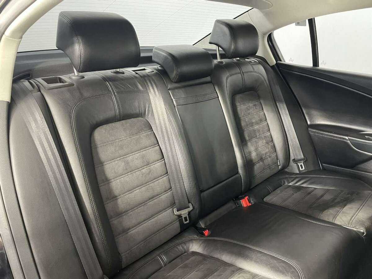 Volkswagen Passat 2010 года с пробегом. Фото: #14