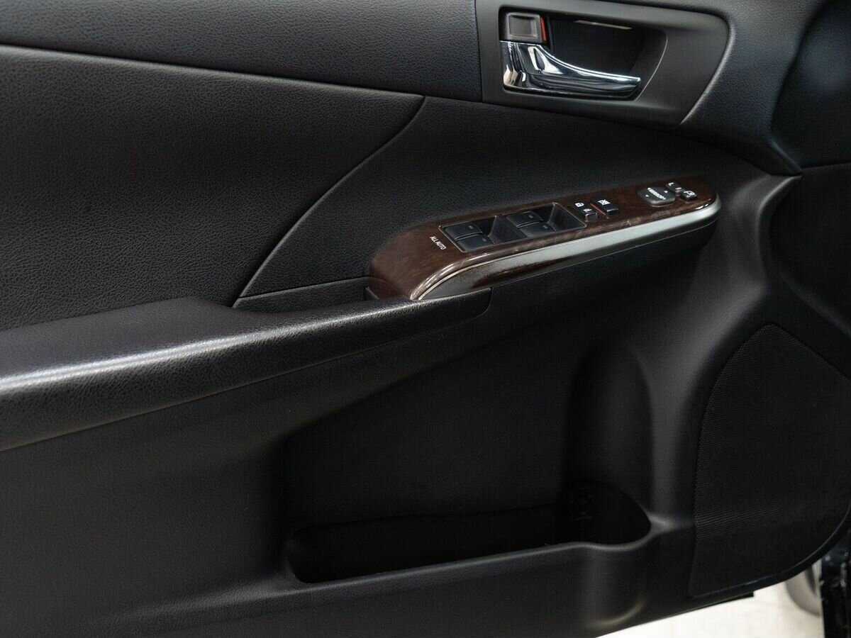 Toyota Camry 2017 года с пробегом. Фото: #13