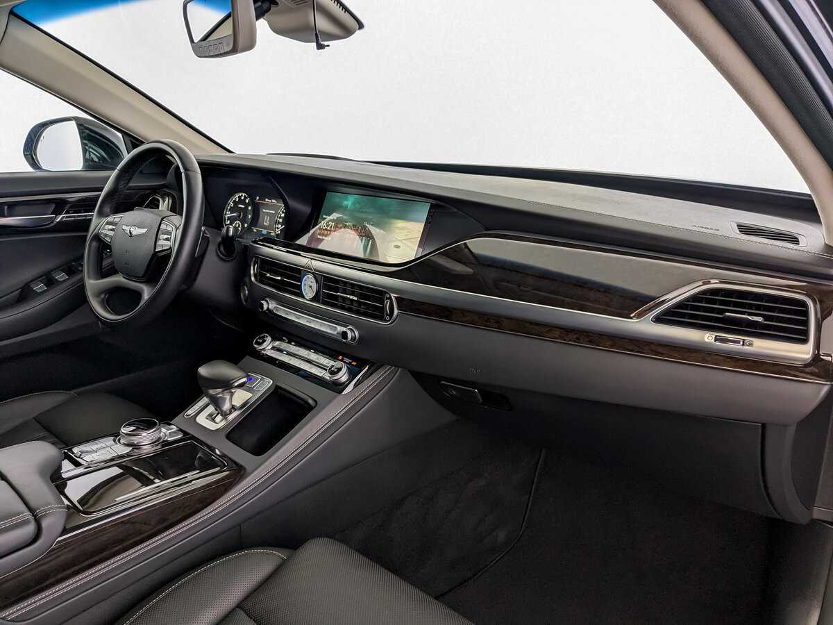 Genesis G90 2019 года с пробегом. Фото: #8