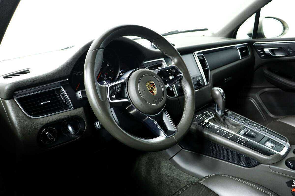Porsche Macan 2017 года с пробегом. Фото: #12