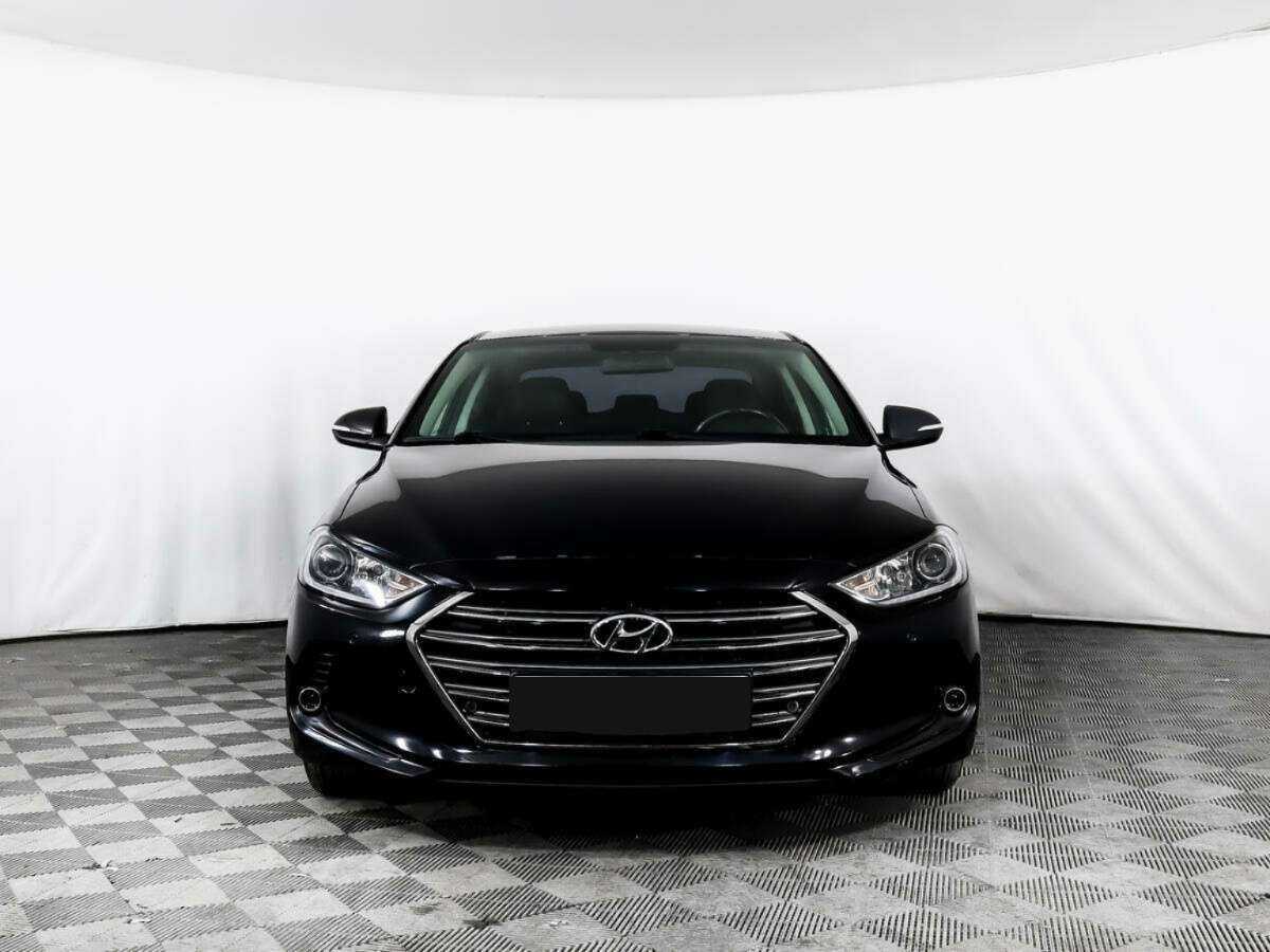 Hyundai Elantra 2017 года с пробегом. Фото: #1