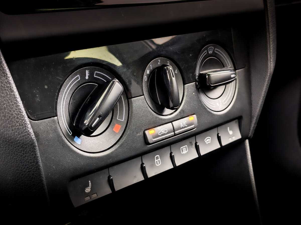 Skoda Rapid 2018 года с пробегом. Фото: #21