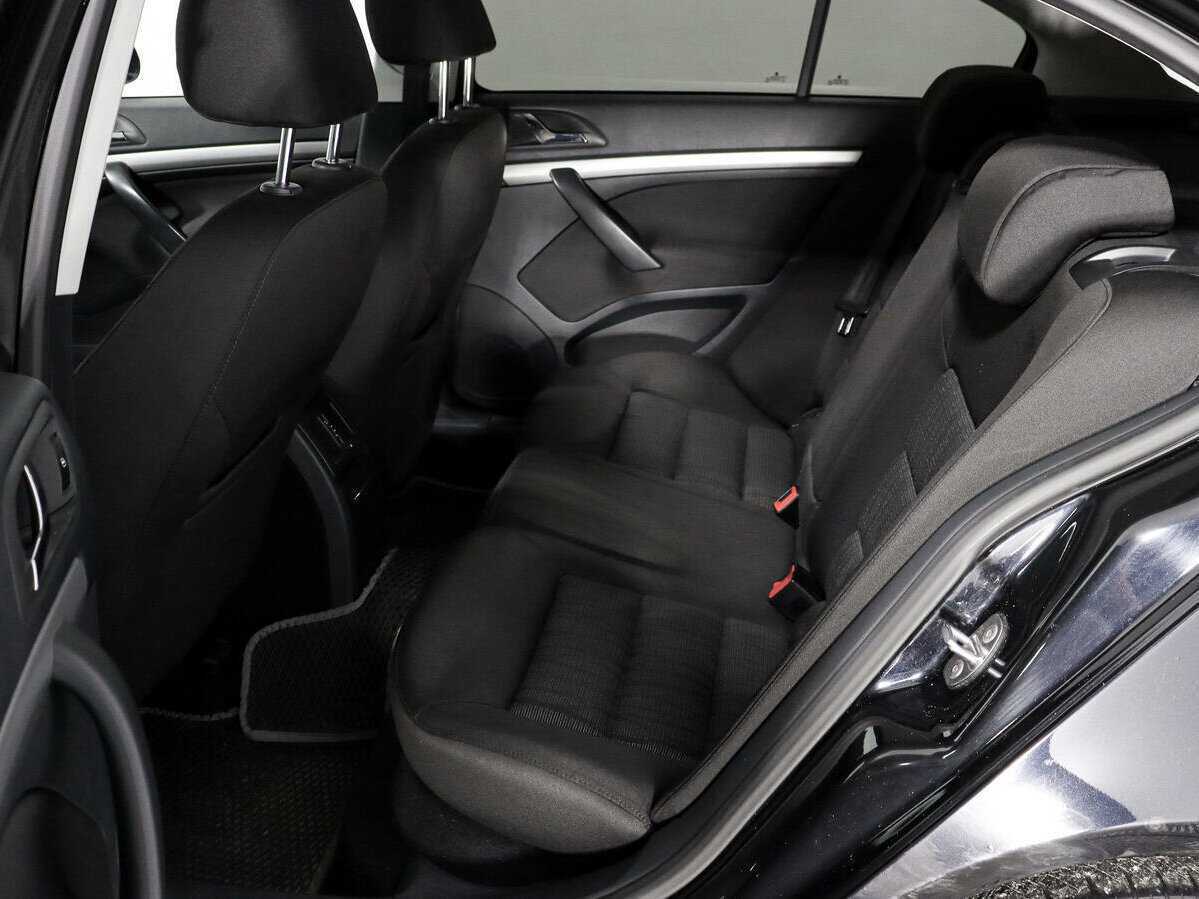 Skoda Octavia 2011 года с пробегом. Фото: #7