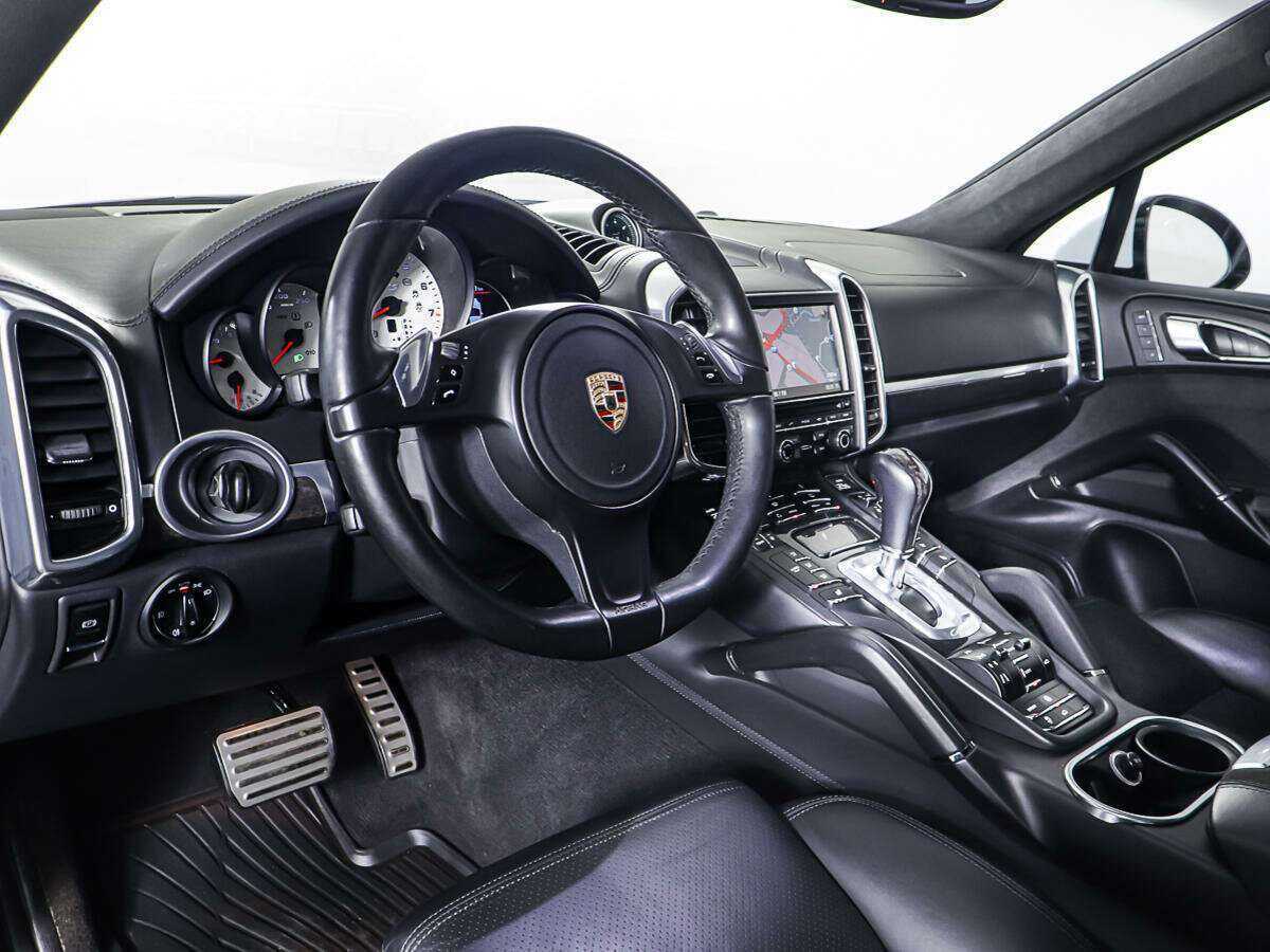 Porsche Cayenne 2012 года с пробегом. Фото: #12