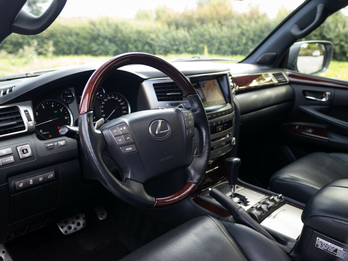Lexus LX 2014 года с пробегом. Фото: #23