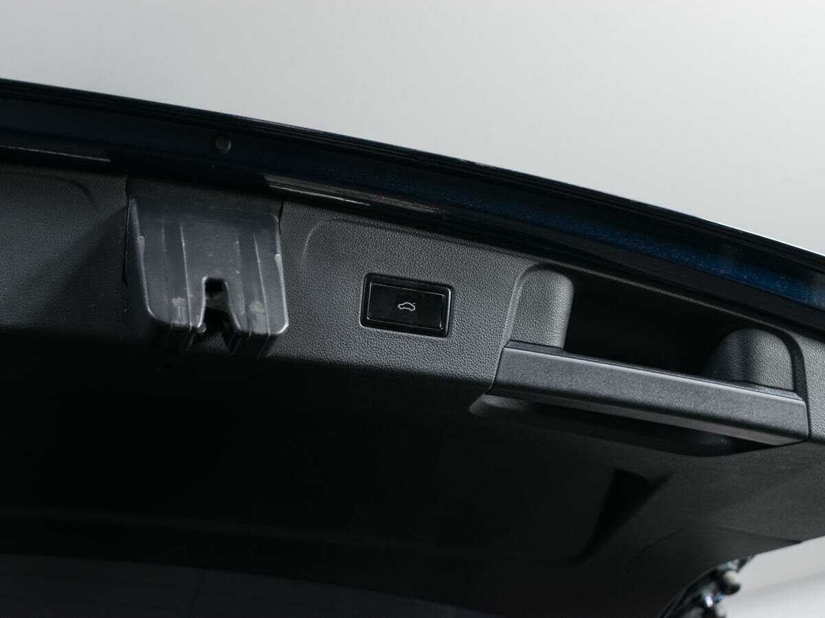 Volkswagen Teramont 2018 года с пробегом. Фото: #8