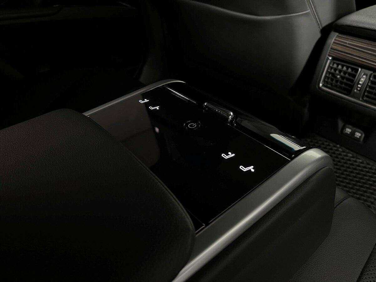 Toyota Camry 2019 года с пробегом. Фото: #14