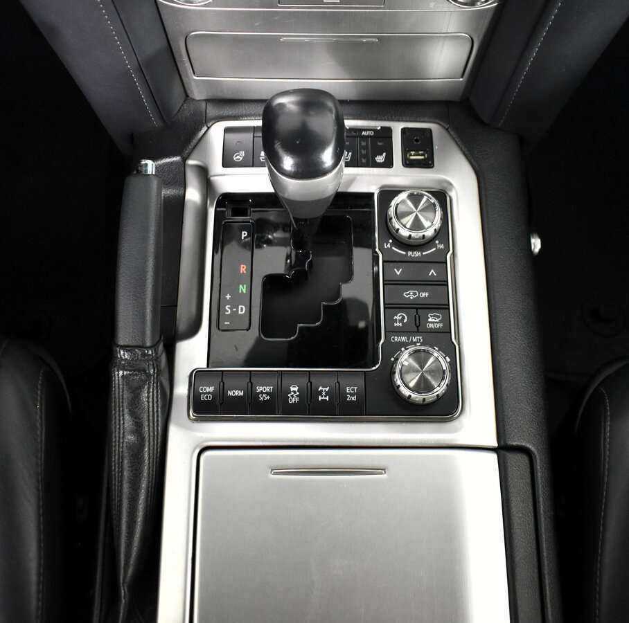 Toyota Land Cruiser 2016 года с пробегом. Фото: #13