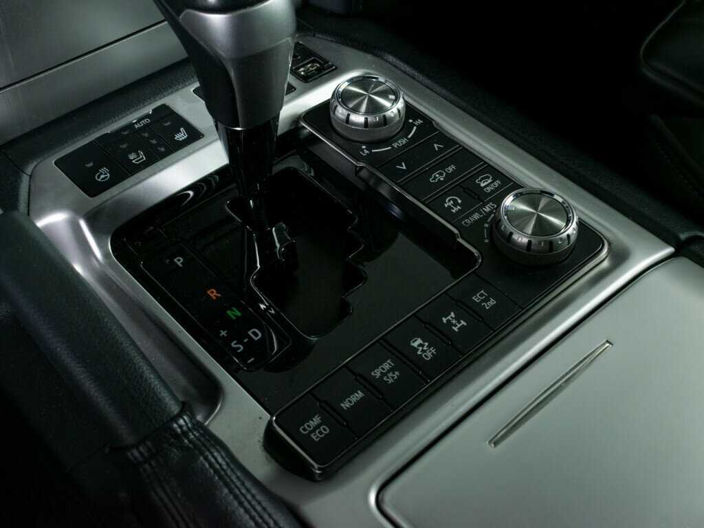 Toyota Land Cruiser 2019 года с пробегом. Фото: #17