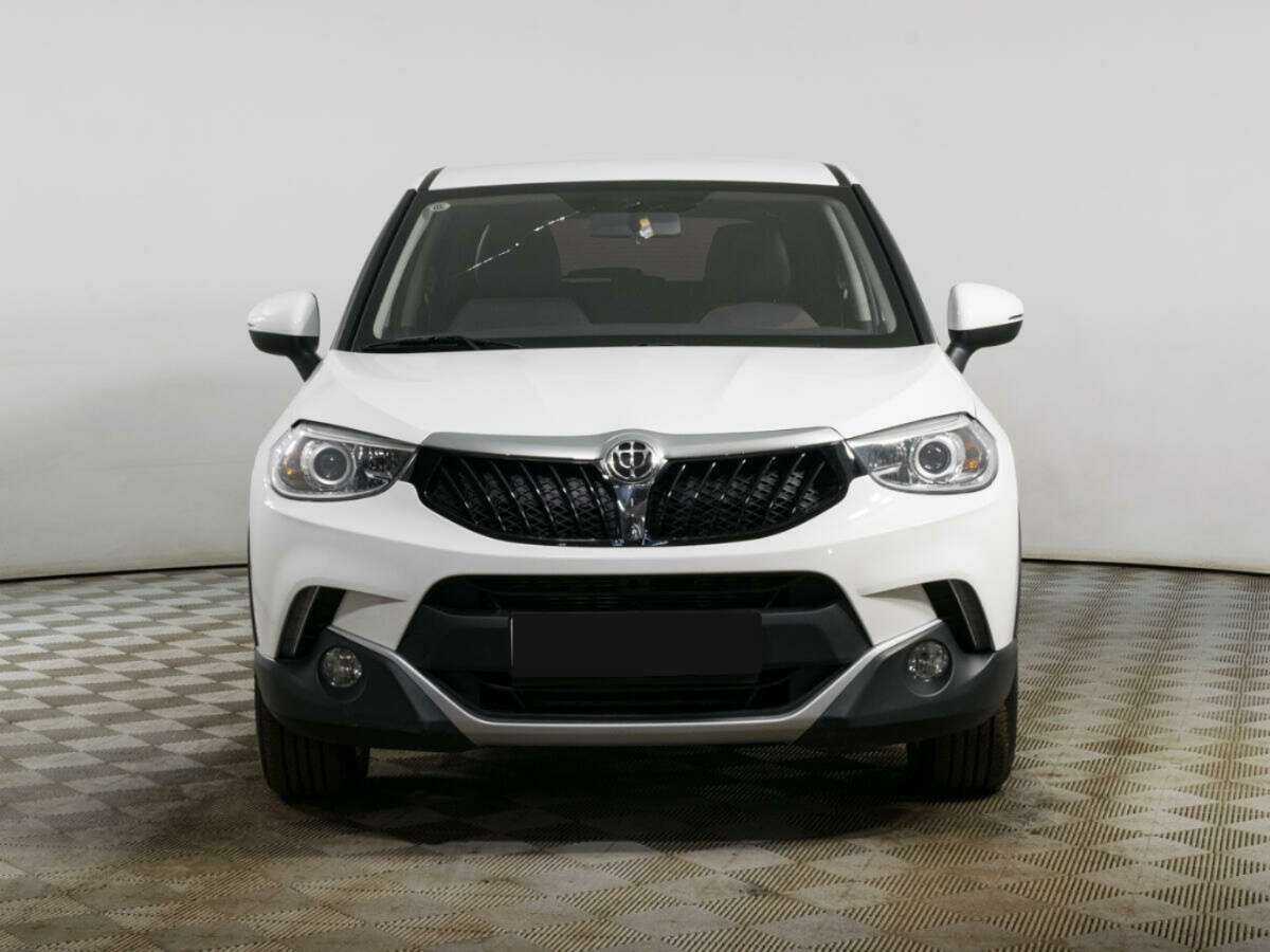 Brilliance V3 2019 года с пробегом. Фото: #1