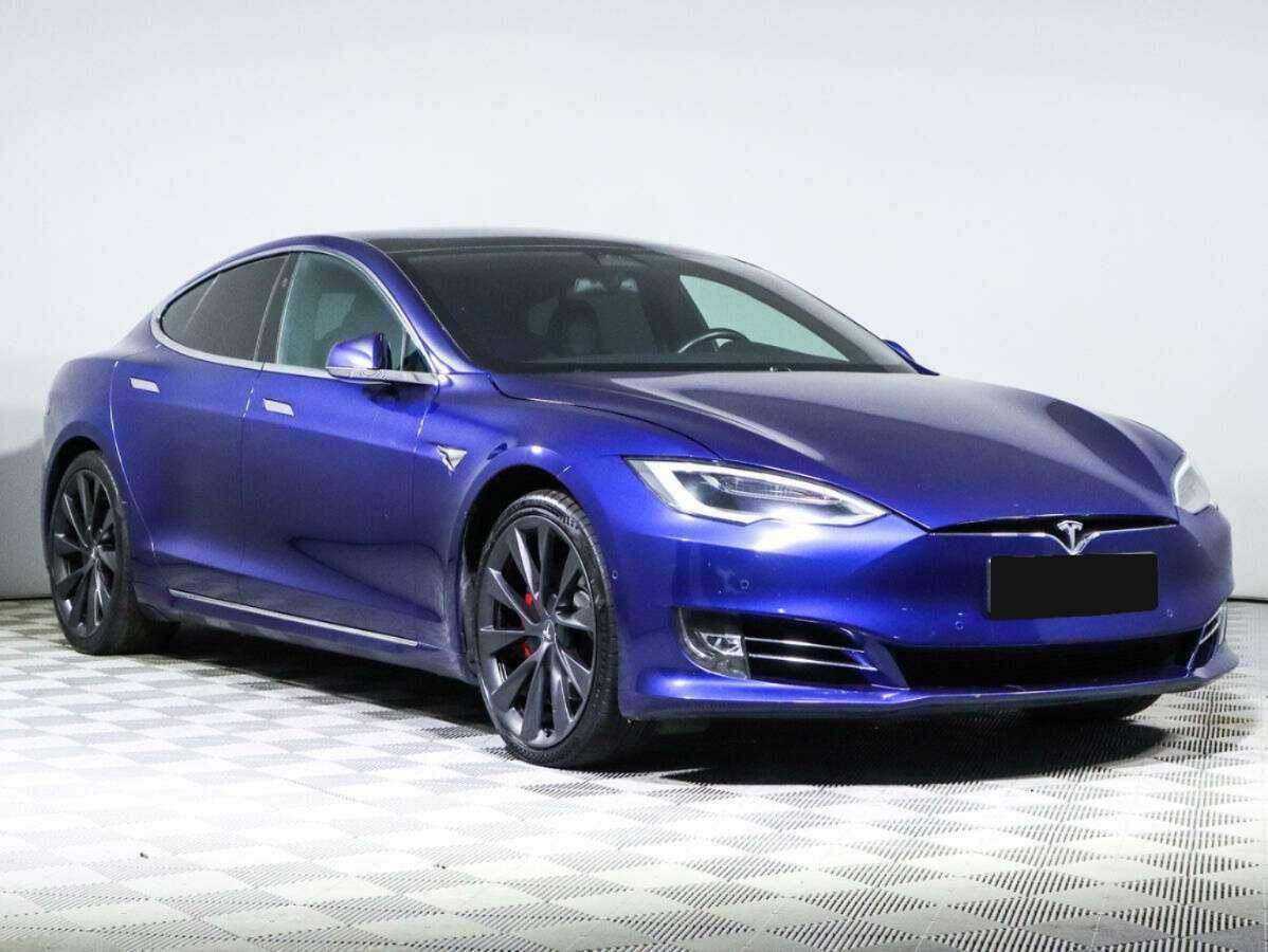 Tesla Model S 2021 года с пробегом. Фото: #2
