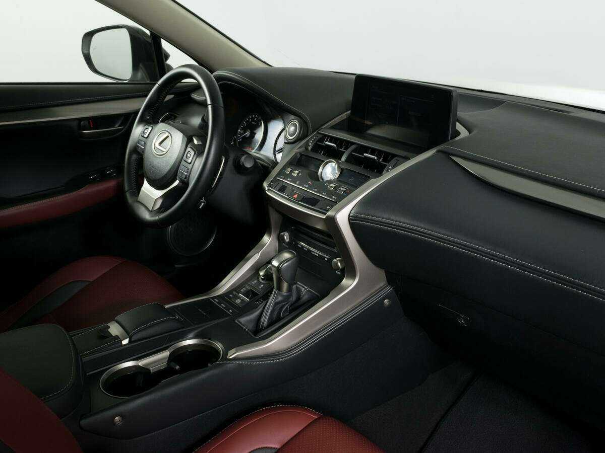 Lexus NX 2021 года с пробегом. Фото: #8