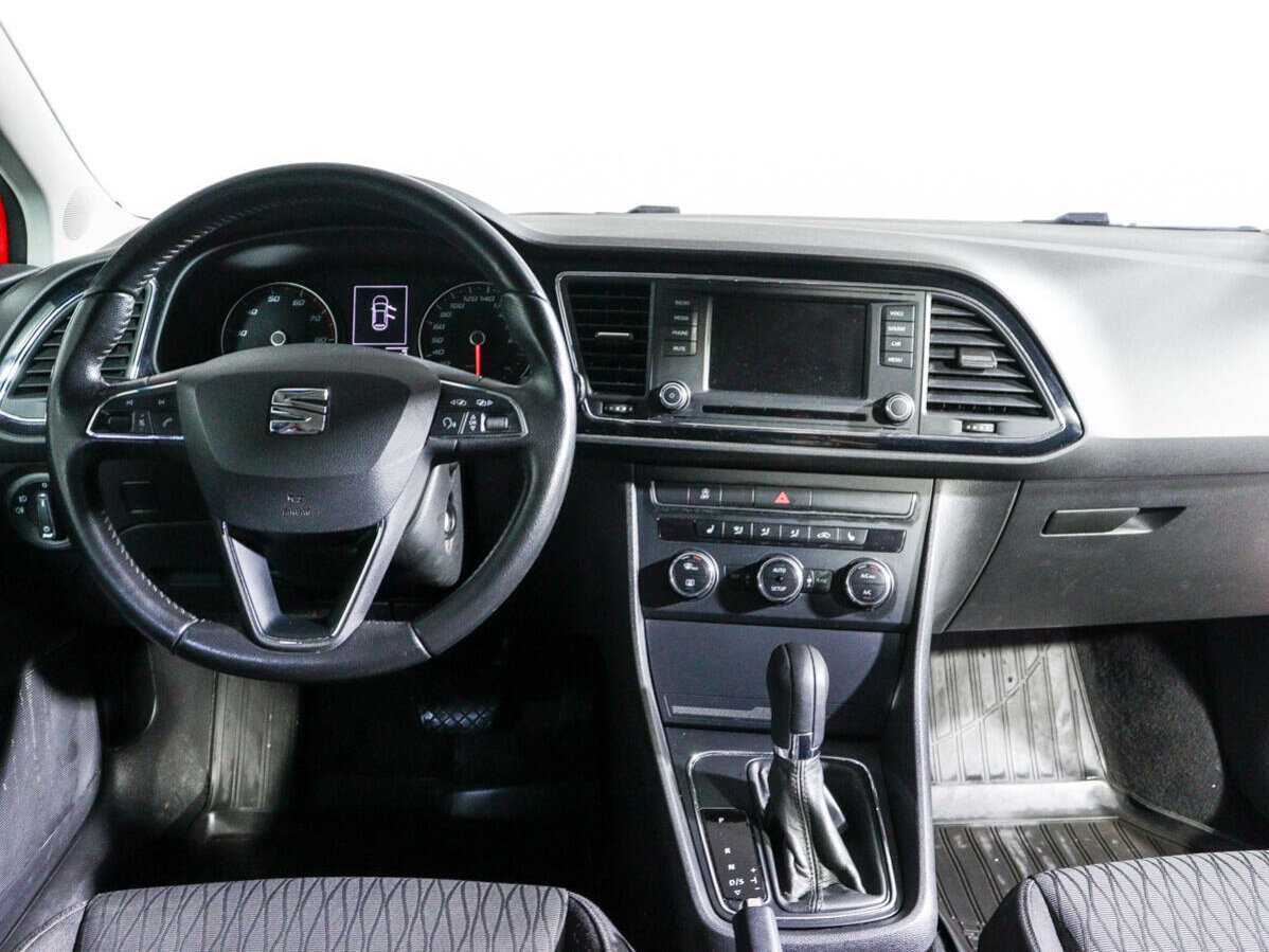 SEAT Leon 2013 года с пробегом. Фото: #9