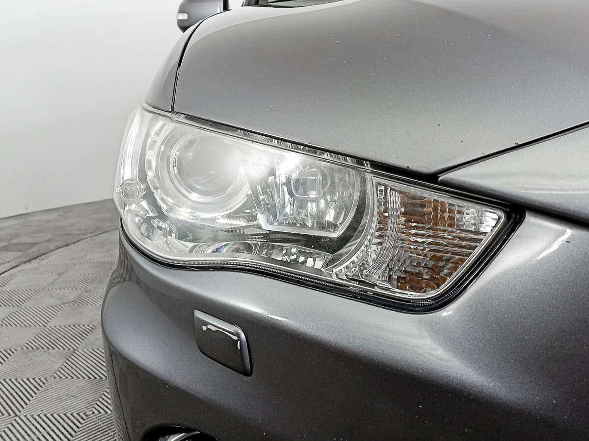Mitsubishi Outlander 2010 года с пробегом. Фото: #16