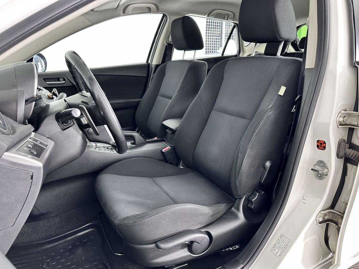 Mazda 3 2011 года с пробегом. Фото: #9