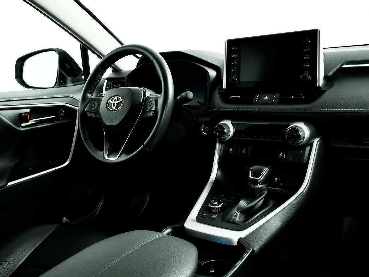 Toyota RAV4 2021 года с пробегом. Фото: #8