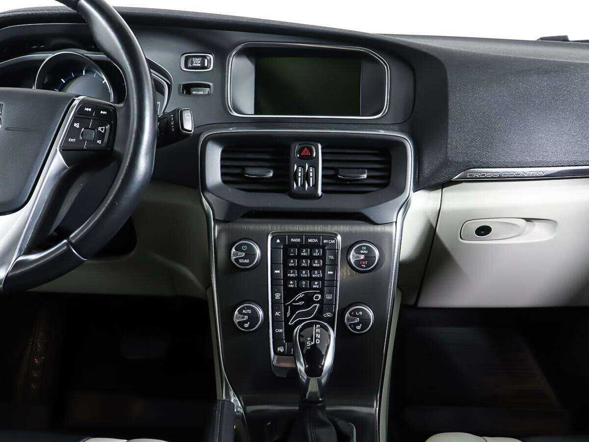 Volvo V40 Cross Country 2013 года с пробегом. Фото: #11