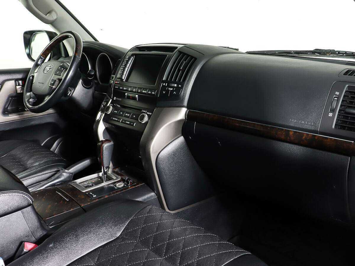 Toyota Land Cruiser 2011 года с пробегом. Фото: #7