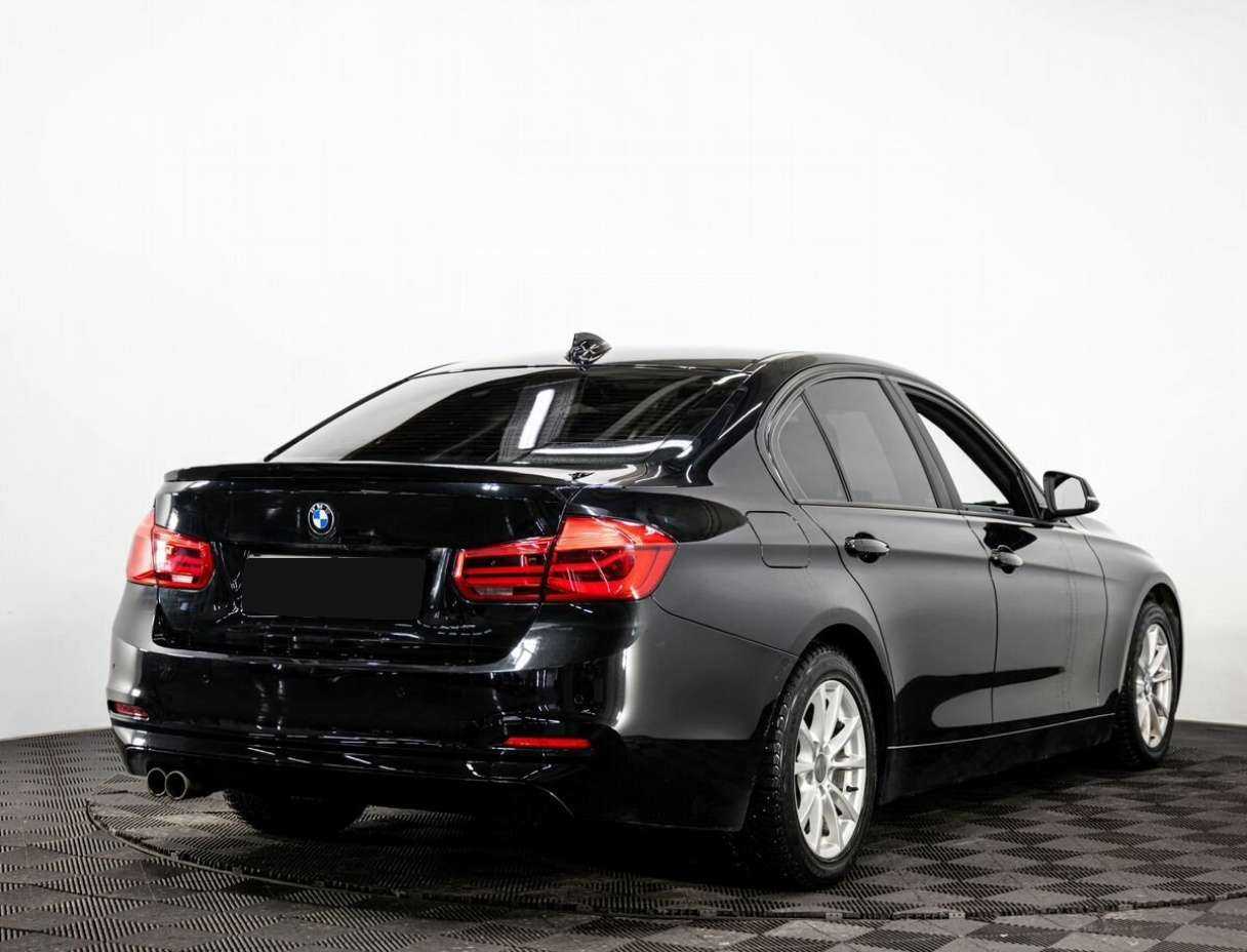 BMW 3 серии 2015 года с пробегом. Фото: #3