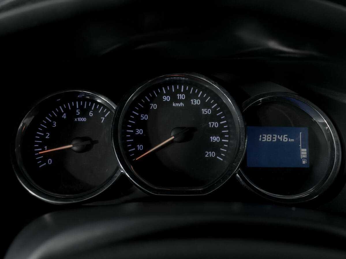 Renault Sandero 2016 года с пробегом. Фото: #9