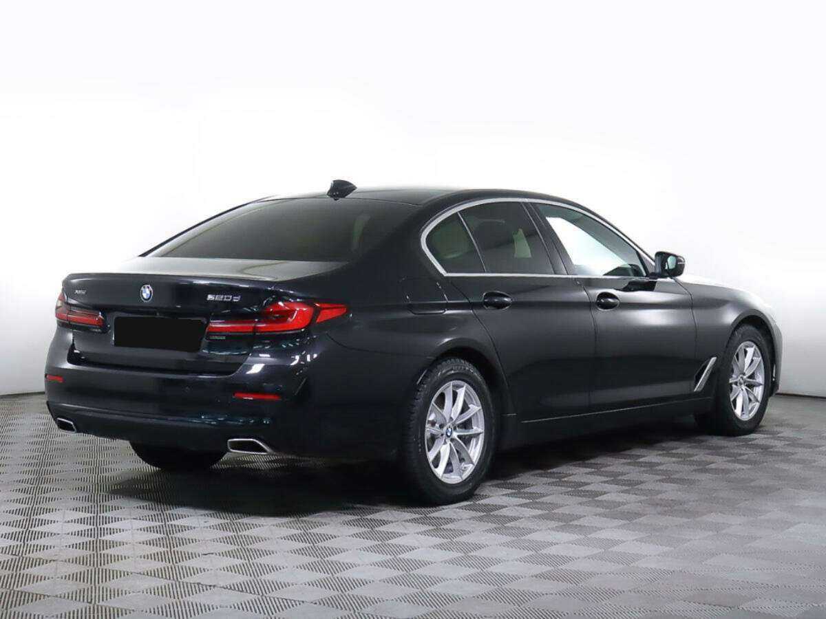 BMW 5 серии 2021 года с пробегом. Фото: #3