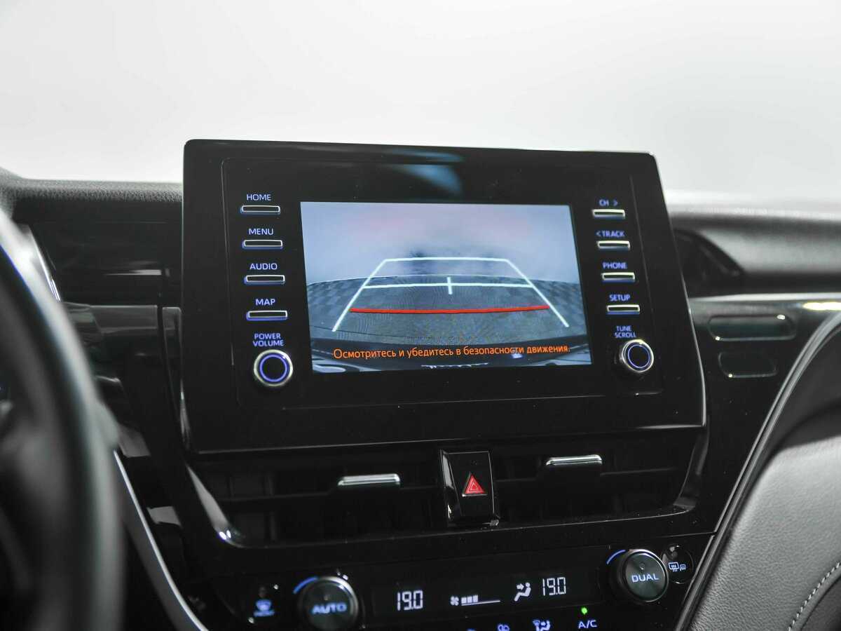 Toyota Camry 2021 года с пробегом. Фото: #11