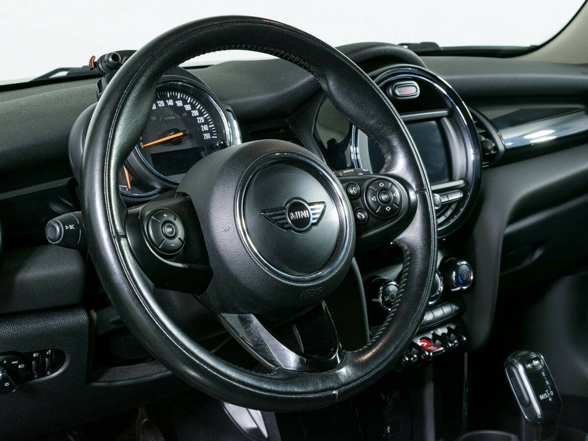 Mini Hatch 2018 года с пробегом. Фото: #13