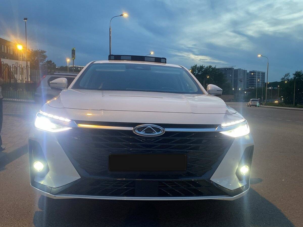 Chery Arrizo 8 2023 года с пробегом. Фото: #1