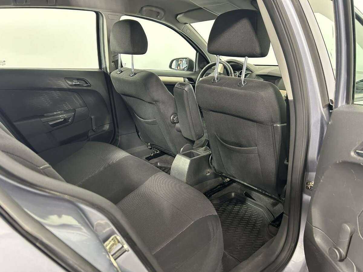 Opel Astra 2008 года с пробегом. Фото: #14