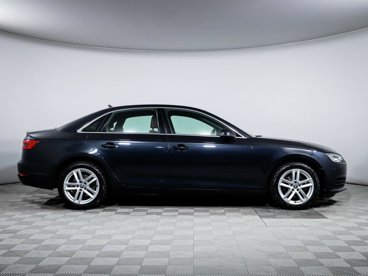 Audi A4 2017 года с пробегом. Фото: #3
