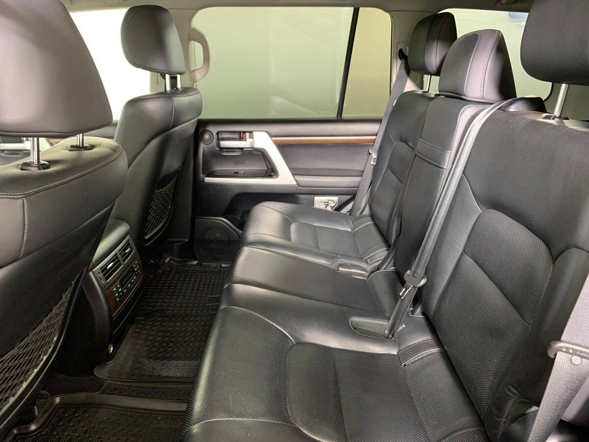 Toyota Land Cruiser 2019 года с пробегом. Фото: #17