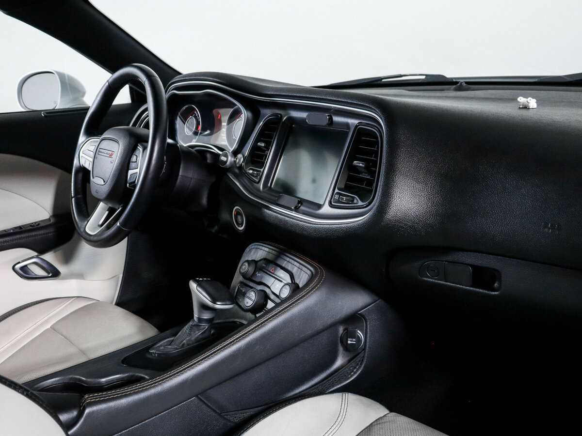 Dodge Challenger 2014 года с пробегом. Фото: #5