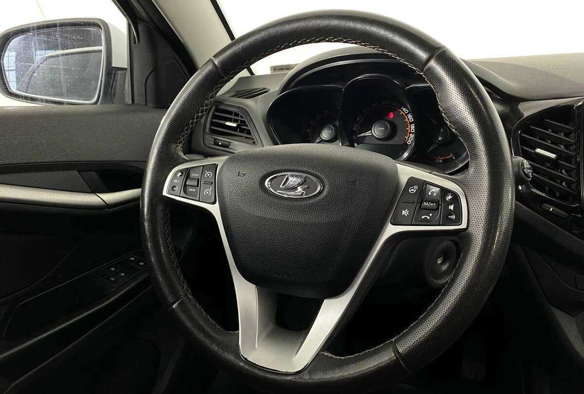 Lada (ВАЗ) Vesta 2021 года с пробегом. Фото: #8