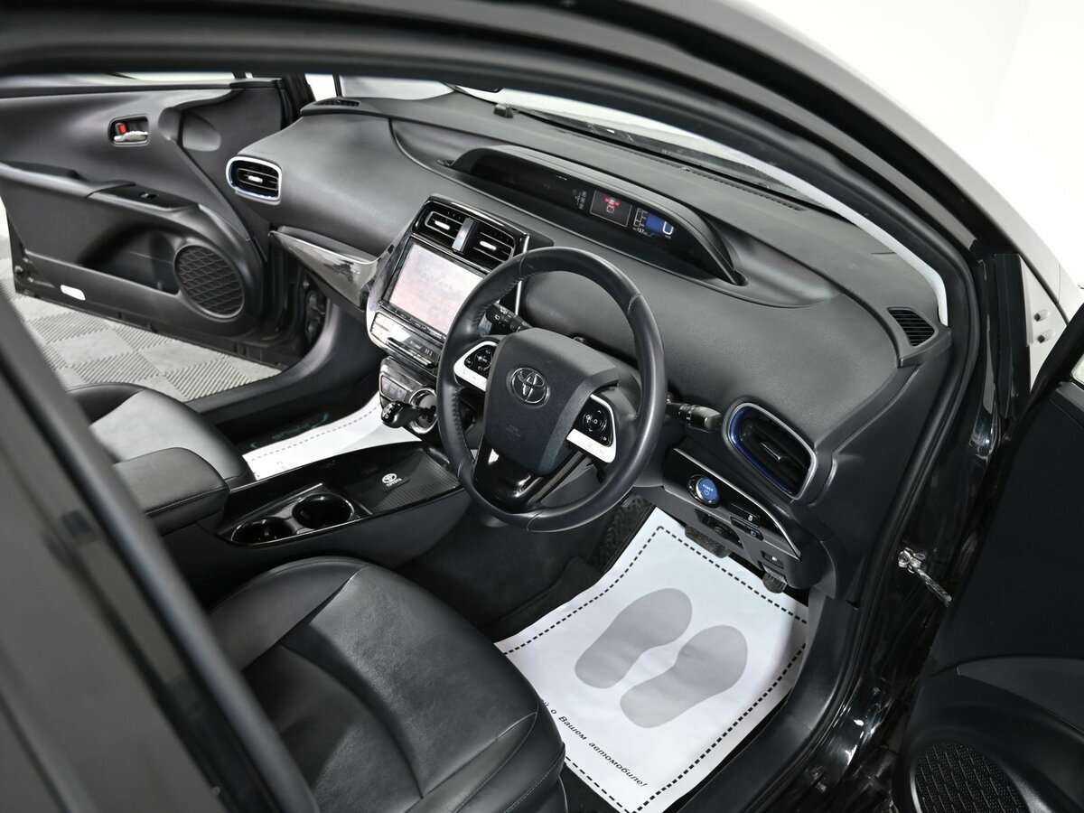 Toyota Prius 2016 года с пробегом. Фото: #5