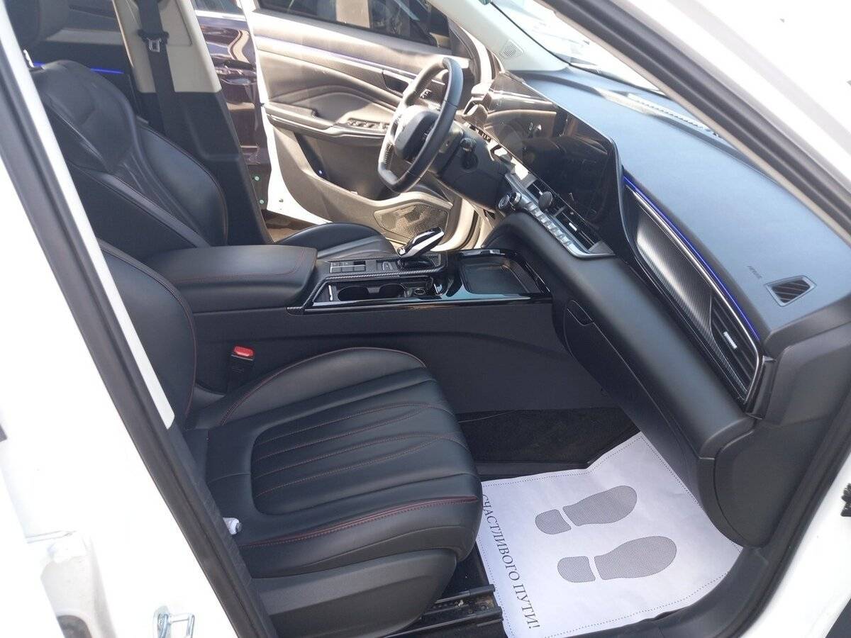 FAW Bestune T55 2023 года с пробегом. Фото: #5