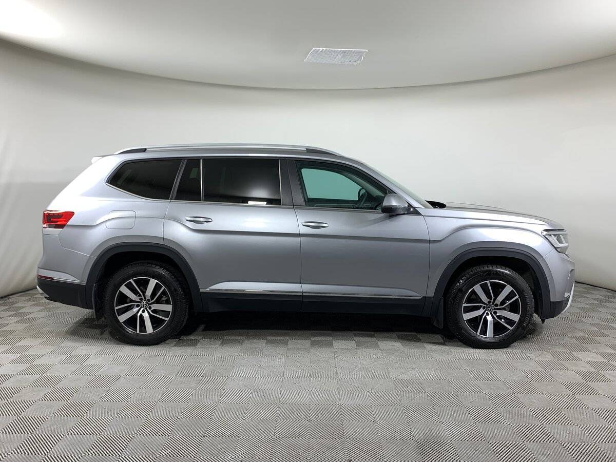 Volkswagen Teramont 2021 года с пробегом. Фото: #3